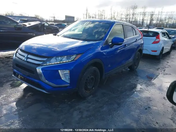 JA4AT3AAXJZ615490 2018 MITSUBISHI ECLIPSE CROSS - Image 2
