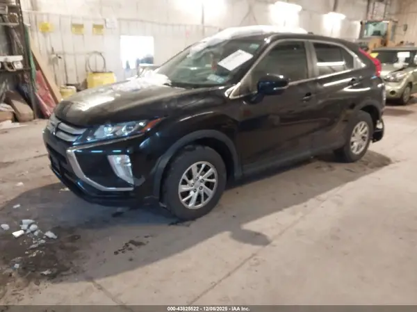 JA4AT3AAXKZ003355 2019 MITSUBISHI ECLIPSE CROSS - Image 2