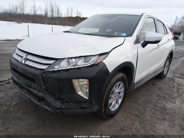 JA4AT3AAXKZ052328 2019 MITSUBISHI ECLIPSE CROSS - Image 2