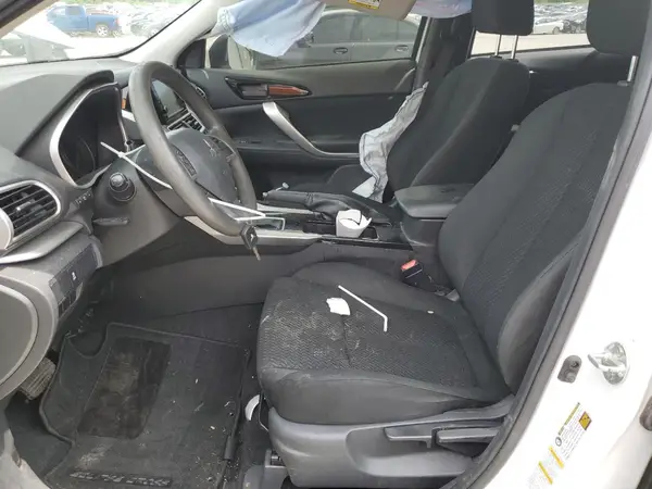 JA4AT3AAXLZ001011 2020 MITSUBISHI ECLIPSE CROSS - Image 5