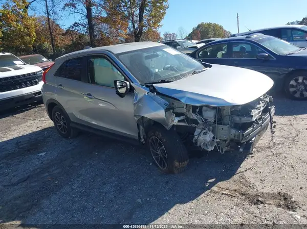 JA4AT3AAXLZ036342 2020 MITSUBISHI ECLIPSE CROSS - Image 1