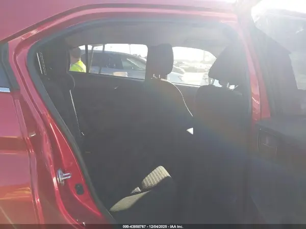 JA4AT4AA0JZ044517 2018 MITSUBISHI ECLIPSE CROSS - Image 8