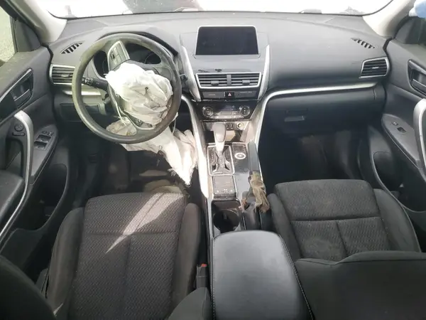 JA4AT4AA0JZ045442 2018 MITSUBISHI ECLIPSE CROSS - Image 8