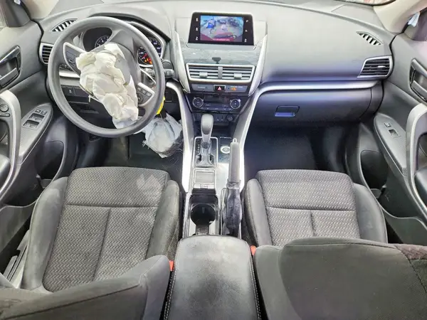 JA4AT4AA0JZ047353 2018 MITSUBISHI ECLIPSE CROSS - Image 8