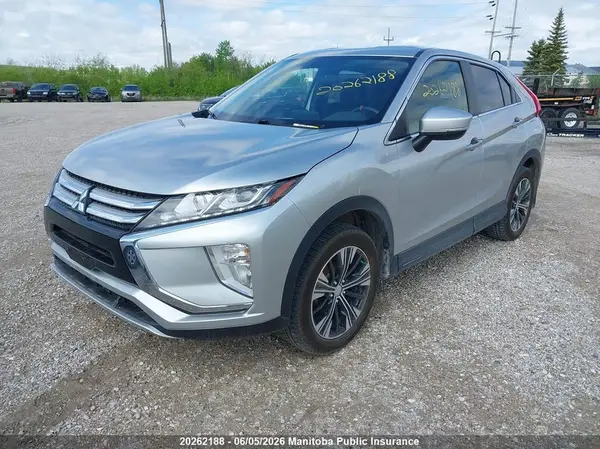 JA4AT4AA0JZ607372 2018 MITSUBISHI ECLIPSE CROSS - Image 2