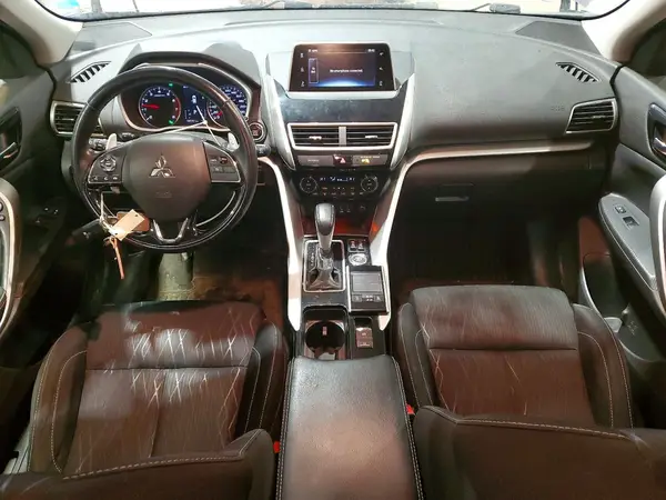 JA4AT4AA0JZ607968 2018 MITSUBISHI ECLIPSE CROSS - Image 8