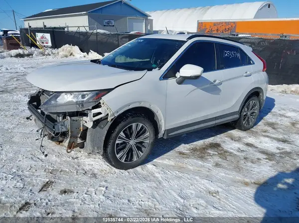 JA4AT4AA0JZ612720 2018 MITSUBISHI ECLIPSE CROSS - Image 2