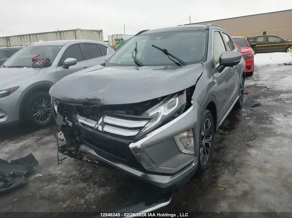 JA4AT4AA0JZ617528 2018 MITSUBISHI ECLIPSE CROSS - Image 2