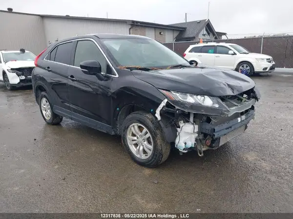 JA4AT4AA0JZ617545 2018 MITSUBISHI ECLIPSE CROSS - Image 1