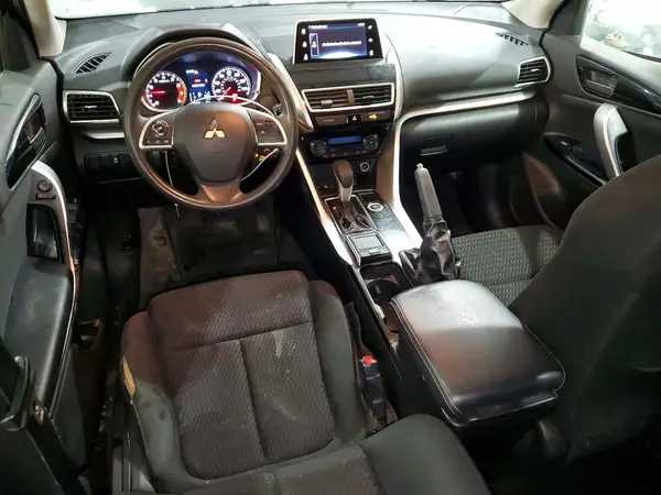 JA4AT4AA0KZ001622 2019 MITSUBISHI ECLIPSE CROSS - Image 8