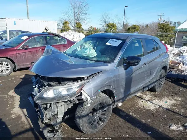 JA4AT4AA0KZ047421 2019 MITSUBISHI ECLIPSE CROSS - Image 2