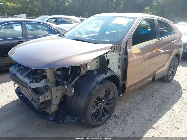 JA4AT4AA0KZ051680 2019 MITSUBISHI ECLIPSE CROSS - Image 2