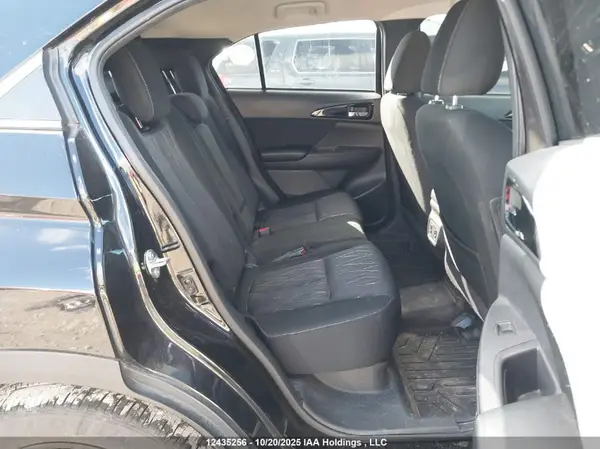 JA4AT4AA0KZ609043 2019 MITSUBISHI ECLIPSE CROSS - Image 8