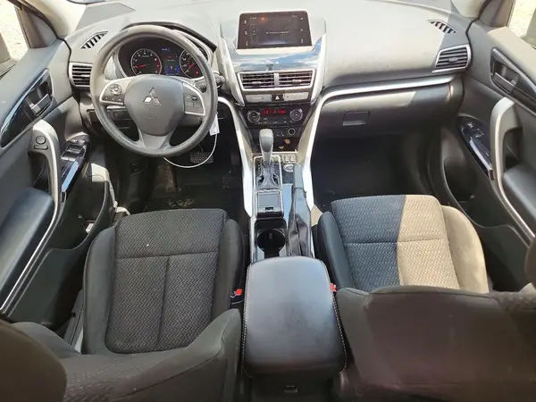JA4AT4AA0LZ037490 2020 MITSUBISHI ECLIPSE CROSS - Image 8
