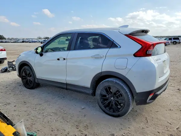 JA4AT4AA1JZ046082 2018 MITSUBISHI ECLIPSE CROSS - Image 2