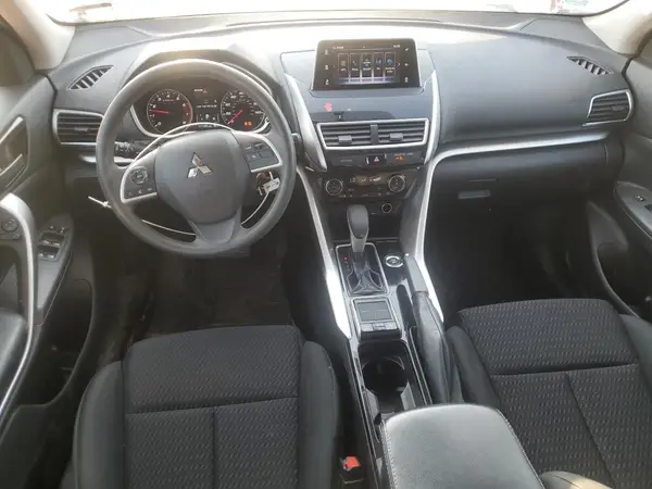 JA4AT4AA1JZ047216 2018 MITSUBISHI ECLIPSE CROSS - Image 8