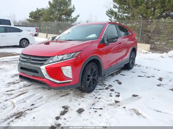 JA4AT4AA1JZ049208 2018 MITSUBISHI ECLIPSE CROSS - Image 2