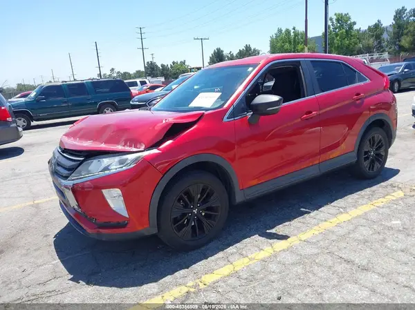 JA4AT4AA1JZ050780 2018 MITSUBISHI ECLIPSE CROSS - Image 2