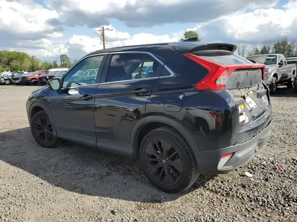 JA4AT4AA1JZ060905 2018 MITSUBISHI ECLIPSE CROSS - Image 2