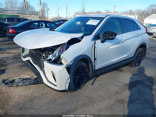 JA4AT4AA1KZ009244 2019 MITSUBISHI ECLIPSE CROSS - Image 2