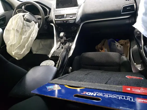 JA4AT4AA1KZ023063 2019 MITSUBISHI ECLIPSE CROSS - Image 8