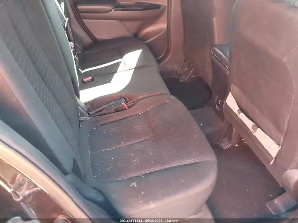 JA4AT4AA1KZ047735 2019 MITSUBISHI ECLIPSE CROSS - Image 8