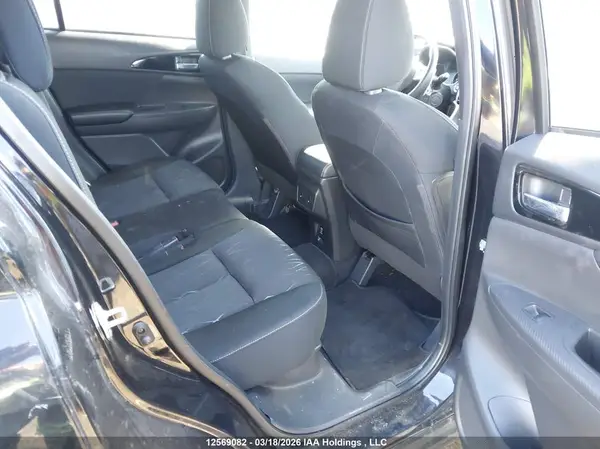 JA4AT4AA1KZ606443 2019 MITSUBISHI ECLIPSE CROSS - Image 8