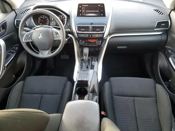 JA4AT4AA1LZ017040 2020 MITSUBISHI ECLIPSE CROSS - Image 8