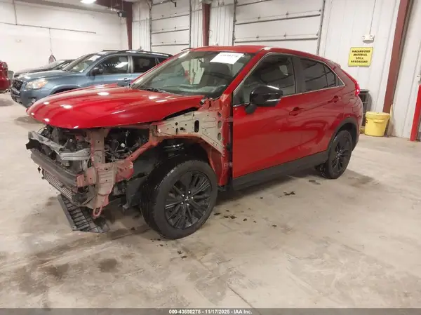 JA4AT4AA1LZ027700 2020 MITSUBISHI ECLIPSE CROSS - Image 2