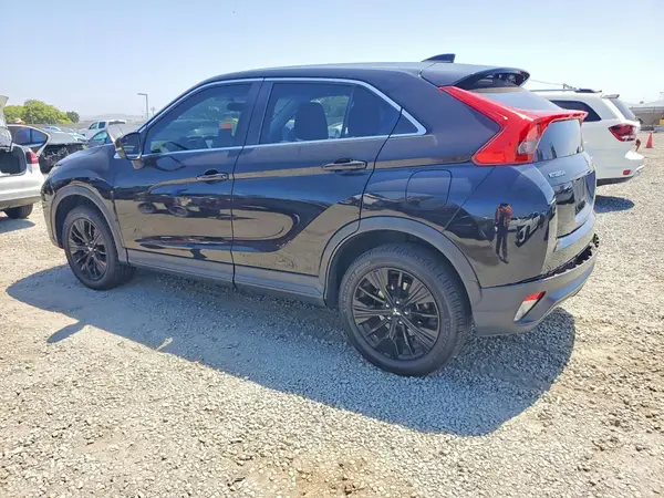 JA4AT4AA2JZ046883 2018 MITSUBISHI ECLIPSE CROSS - Image 2