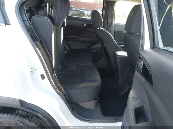 JA4AT4AA2JZ063117 2018 MITSUBISHI ECLIPSE CROSS - Image 8