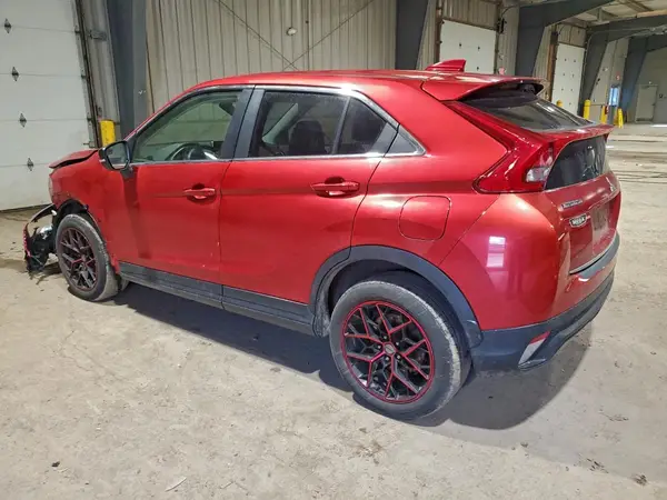 JA4AT4AA2JZ066020 2018 MITSUBISHI ECLIPSE CROSS - Image 2
