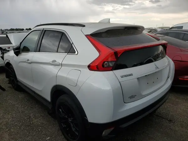 JA4AT4AA2KZ003825 2019 MITSUBISHI ECLIPSE CROSS - Image 2