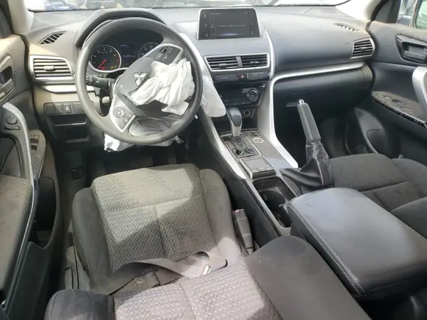 JA4AT4AA2KZ003825 2019 MITSUBISHI ECLIPSE CROSS - Image 8