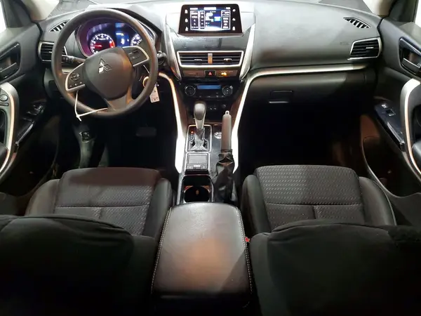 JA4AT4AA2KZ052247 2019 MITSUBISHI ECLIPSE CROSS - Image 8