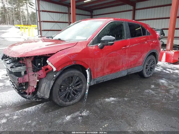 JA4AT4AA3JZ066138 2018 MITSUBISHI ECLIPSE CROSS - Image 2