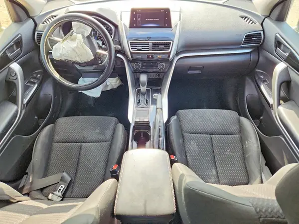 JA4AT4AA3KZ023744 2019 MITSUBISHI ECLIPSE CROSS - Image 8