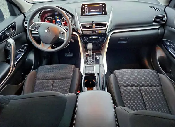 JA4AT4AA3KZ029785 2019 MITSUBISHI ECLIPSE CROSS - Image 8