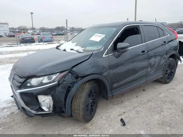 JA4AT4AA3KZ033271 2019 MITSUBISHI ECLIPSE CROSS - Image 2
