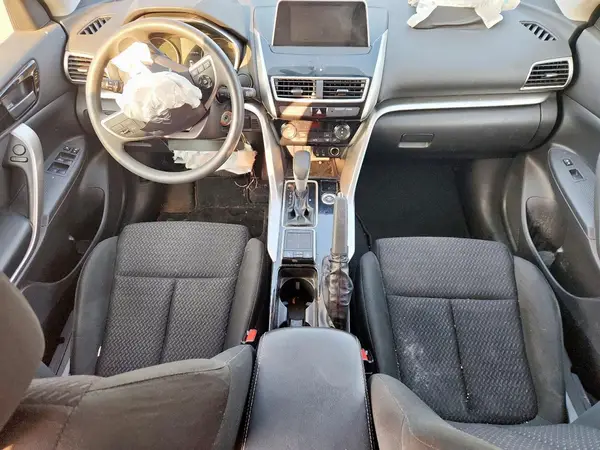 JA4AT4AA4JZ048036 2018 MITSUBISHI ECLIPSE CROSS - Image 8