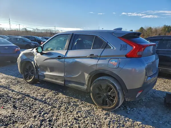 JA4AT4AA4JZ048750 2018 MITSUBISHI ECLIPSE CROSS - Image 2