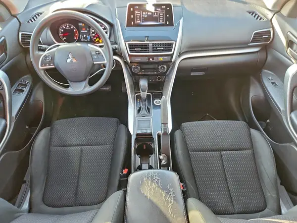 JA4AT4AA4JZ058310 2018 MITSUBISHI ECLIPSE CROSS - Image 8