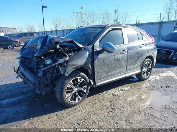 JA4AT4AA4KZ601284 2019 MITSUBISHI ECLIPSE CROSS - Image 2