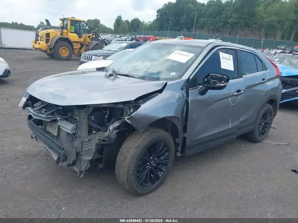 JA4AT4AA4LZ015847 2020 MITSUBISHI ECLIPSE CROSS - Image 2