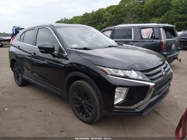 JA4AT4AA5JZ042777 2018 MITSUBISHI ECLIPSE CROSS - Image 1