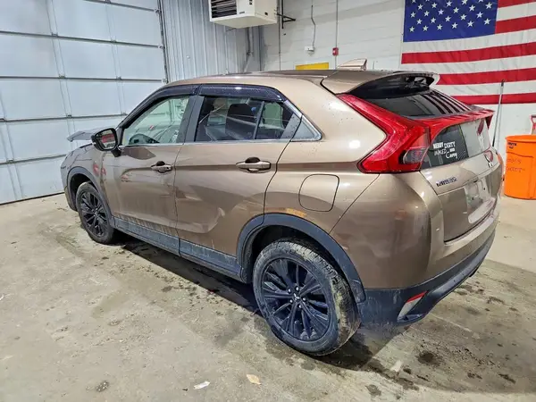 JA4AT4AA5JZ044156 2018 MITSUBISHI ECLIPSE CROSS - Image 2