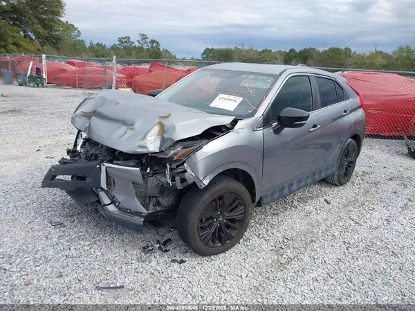 JA4AT4AA5JZ044559 2018 MITSUBISHI ECLIPSE CROSS - Image 2