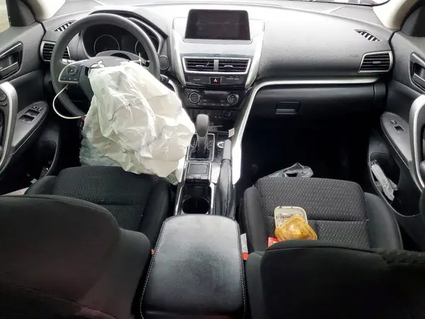 JA4AT4AA5JZ044609 2018 MITSUBISHI ECLIPSE CROSS - Image 8