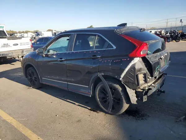 JA4AT4AA5JZ064813 2018 MITSUBISHI ECLIPSE CROSS - Image 2