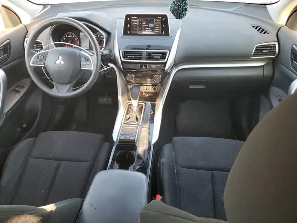 JA4AT4AA5JZ064813 2018 MITSUBISHI ECLIPSE CROSS - Image 8